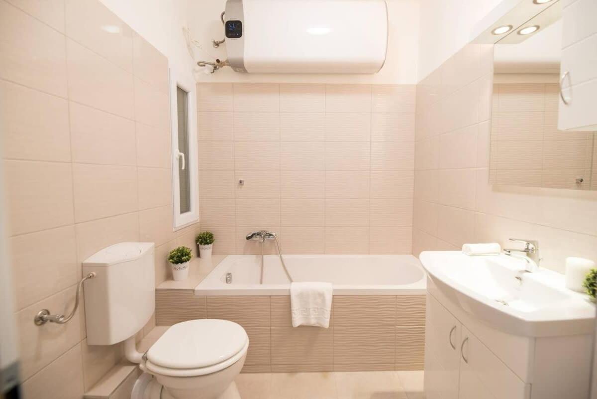 Trendy Central Apartment At Castle 부다페스트 외부 사진